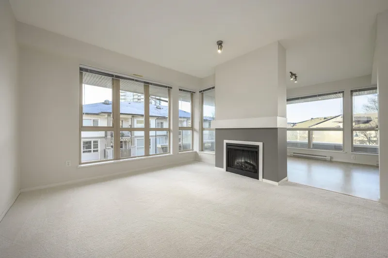 419 801 KLAHANIE DRIVE - photo 4 of 25