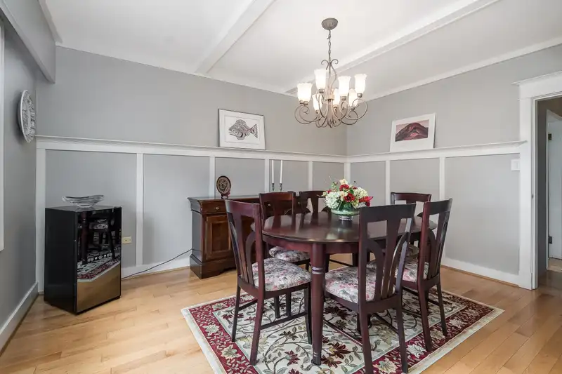 324 CHURCHILL AVENUE - photo 4 of 40