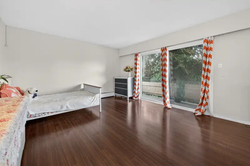 202 4695 IMPERIAL STREET - photo 2 of 21