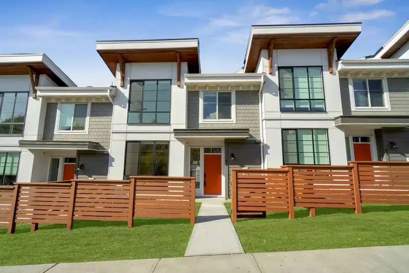 14 23183 136 AVENUE - photo 1 of 40