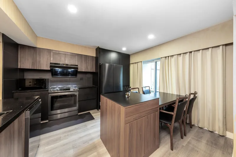 116 11491 7TH AVENUE - photo 4 of 25