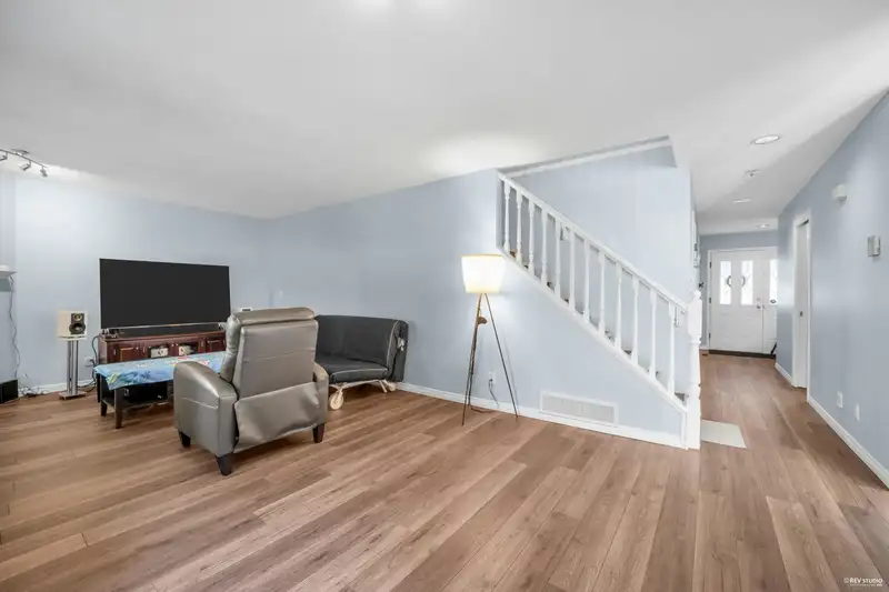 27 16155 82 AVENUE - photo 4 of 27