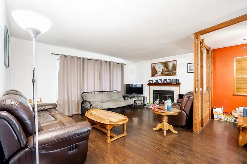 1828 PRAIRIE AVENUE - photo 4 of 27