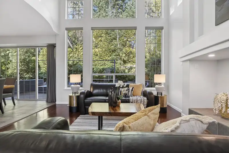 98 LINDEN COURT - photo 2 of 40