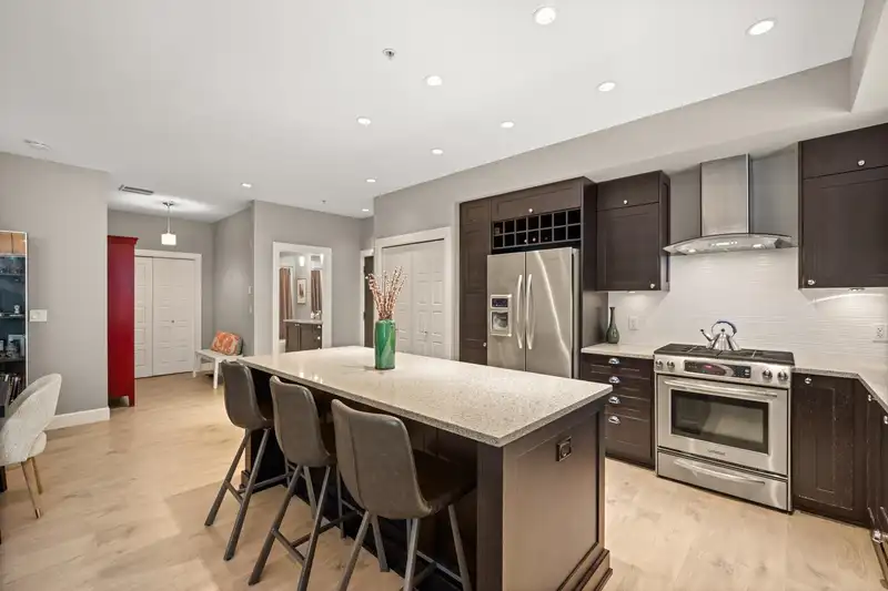 113 15185 36 AVENUE - photo 2 of 37