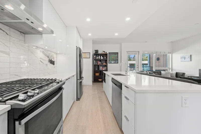 43 3596 SALAL DRIVE - photo 2 of 25