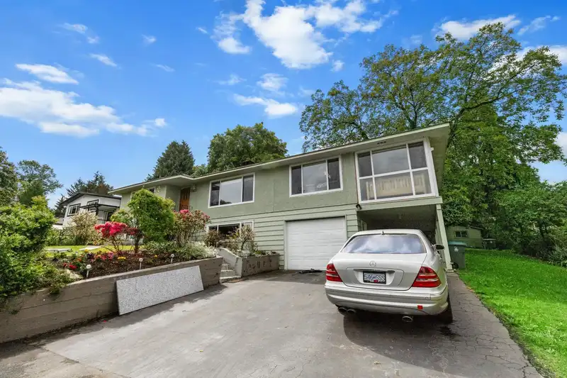 13768 114A AVENUE - photo 1 of 14