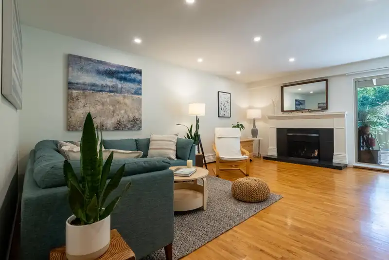 316 555 W 28TH STREET - photo 1 of 30