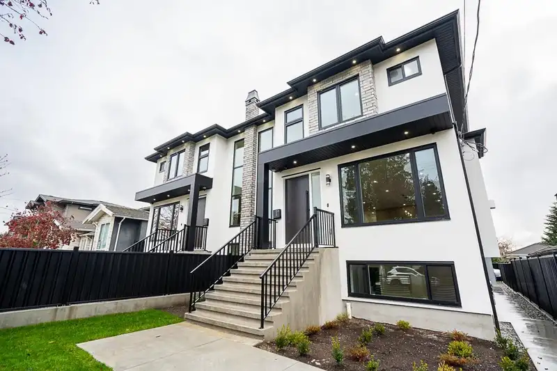 6150 NAPIER STREET - photo 4 of 40