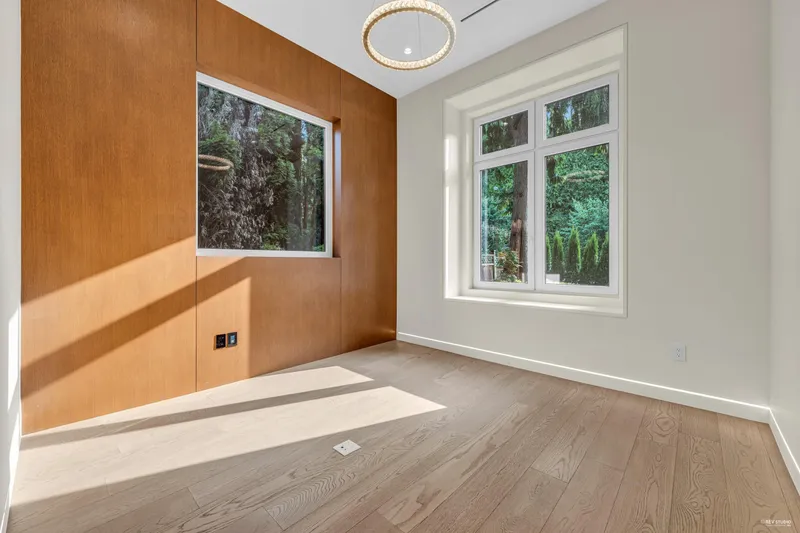 4465 WALLACE STREET - photo 2 of 25