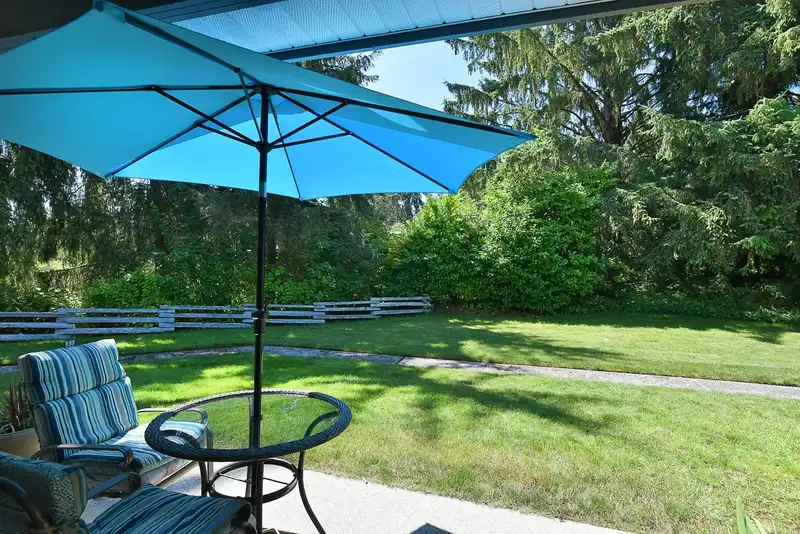 11 5761 WHARF AVENUE - photo 4 of 30