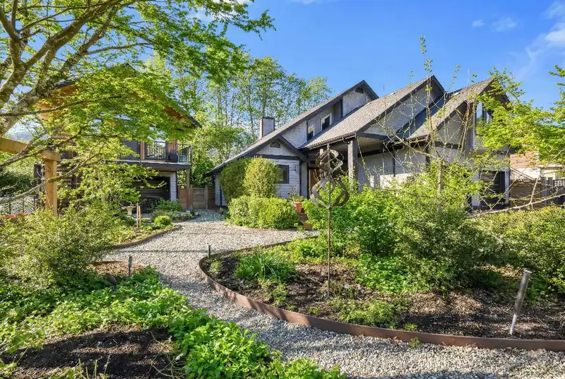 41281 MEADOW AVENUE - photo 1 of 40