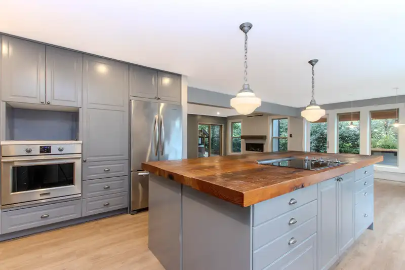 41281 MEADOW AVENUE - photo 3 of 40