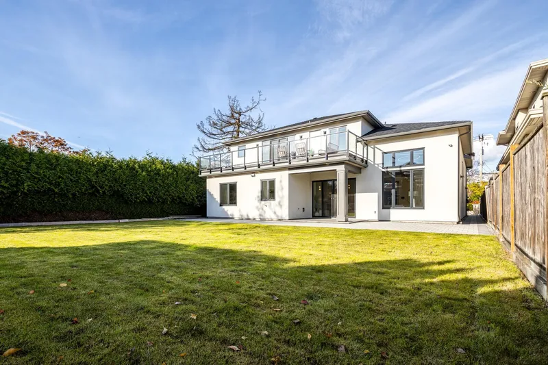 5060 FRANCIS ROAD - photo 3 of 25