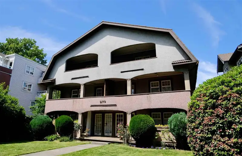 875 W 14TH AVENUE - photo 1 of 9