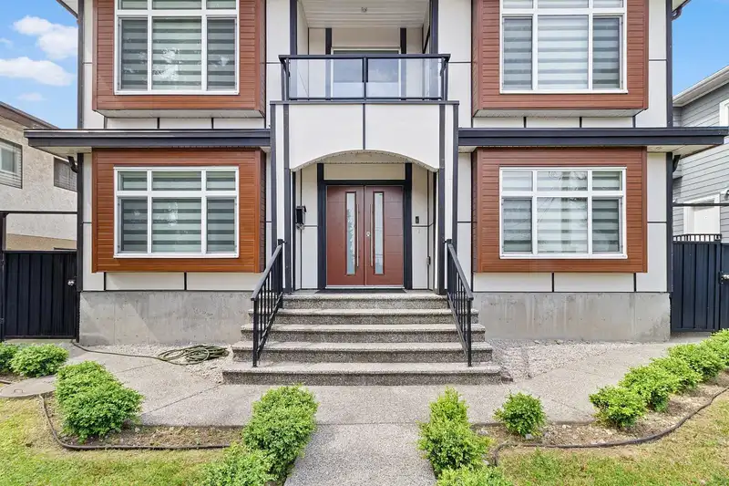 8175 10TH AVENUE - photo 2 of 23