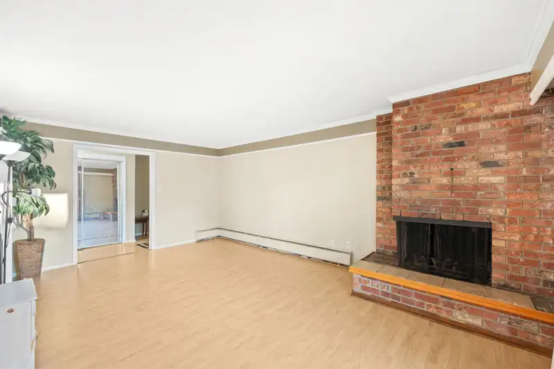 8985 HORNE STREET - photo 3 of 20