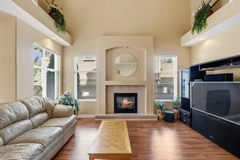 10097 241 STREET - photo 4 of 25