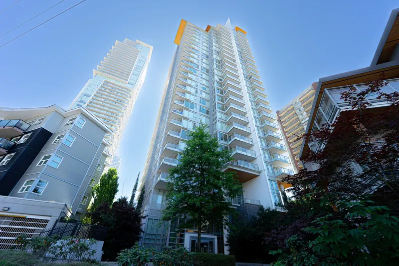 2105 520 COMO LAKE AVENUE - photo 2 of 25