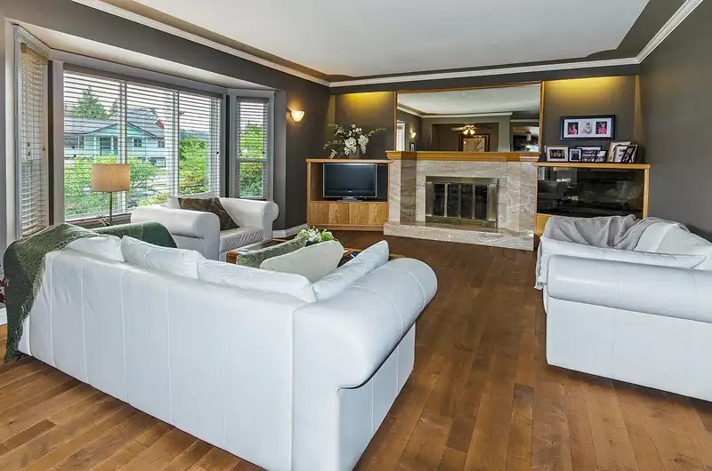 667 COLINET STREET - photo 2 of 40