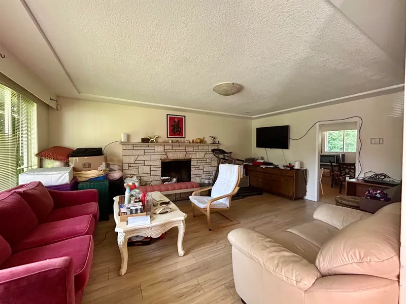 8511 SPIRES ROAD - photo 2 of 10