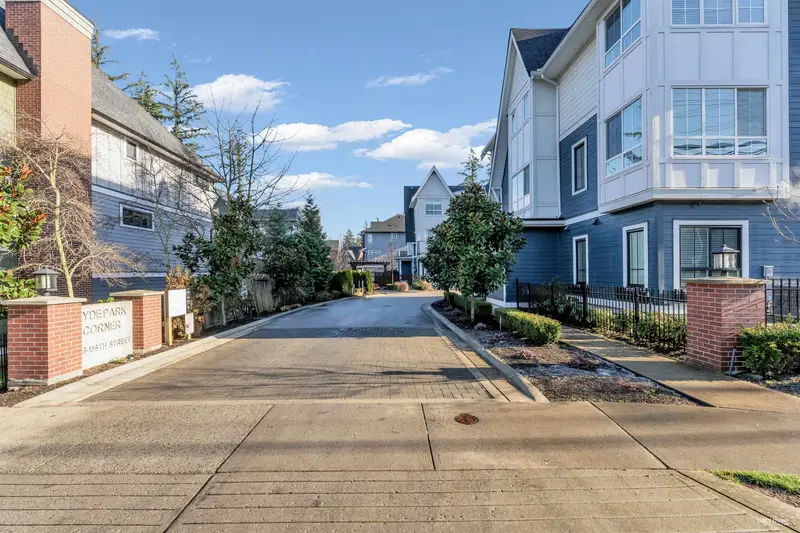 12 2828 156 STREET - photo 1 of 25