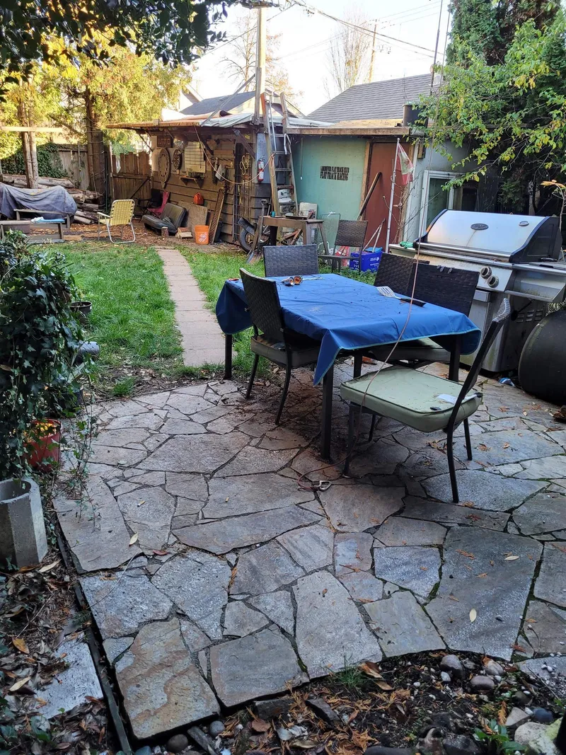 6084 CHESTER STREET - photo 4 of 11