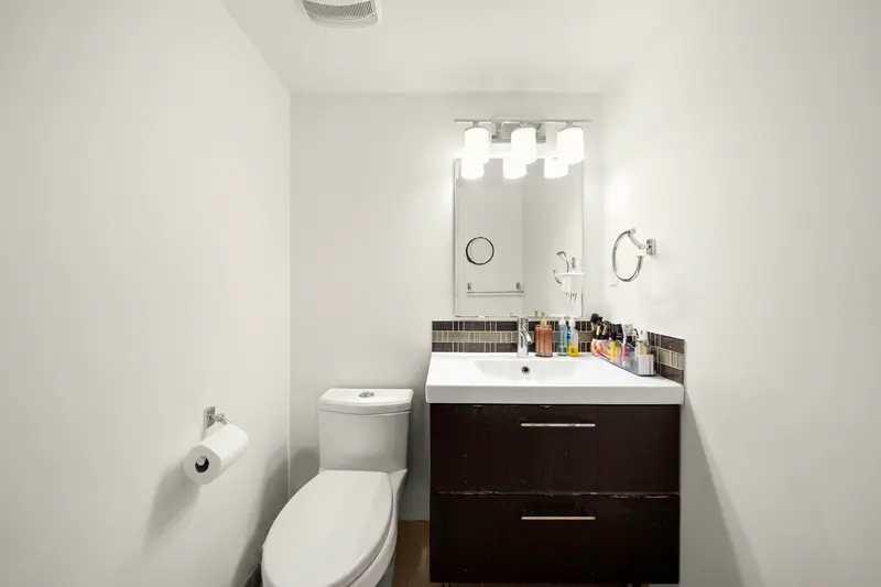 1306 9521 CARDSTON COURT - photo 3 of 25