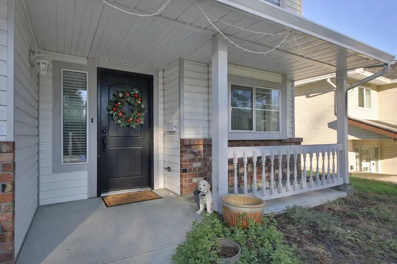 15971 101A AVENUE - photo 2 of 25