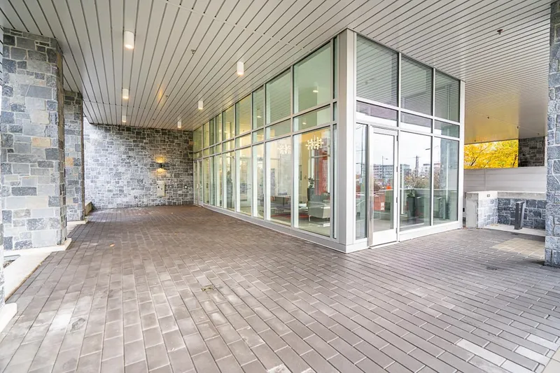 502 3281 E KENT AVENUE NORTH AVENUE - photo 3 of 25