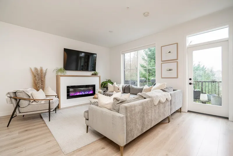 8 7937 206 STREET - photo 3 of 25