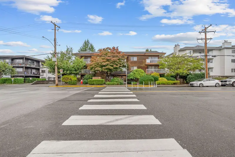 301 11957 223 STREET - photo 2 of 24