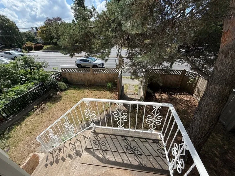 301 E 41ST AVENUE - photo 1 of 10