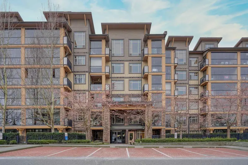 207 8067 207 STREET - photo 2 of 25