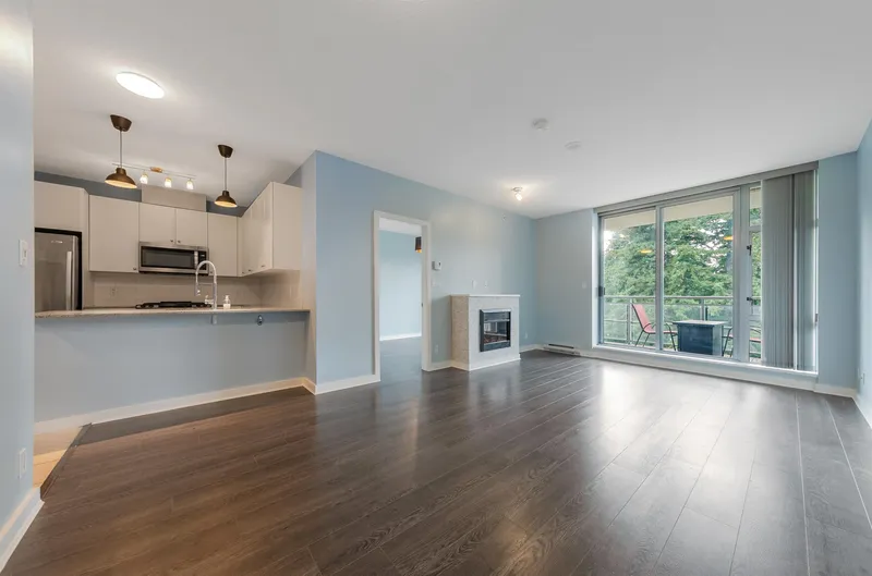 1007 280 ROSS DRIVE - photo 2 of 21