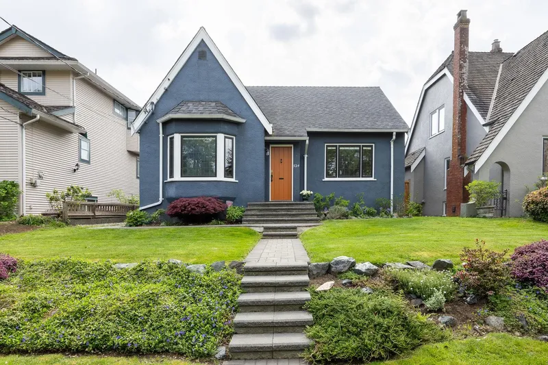 524 SECOND STREET - photo 1 of 25