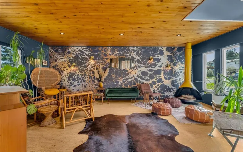 5065 WILSON DRIVE - photo 3 of 25