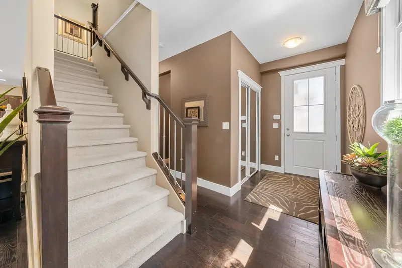 28 15454 32 AVENUE - photo 2 of 25