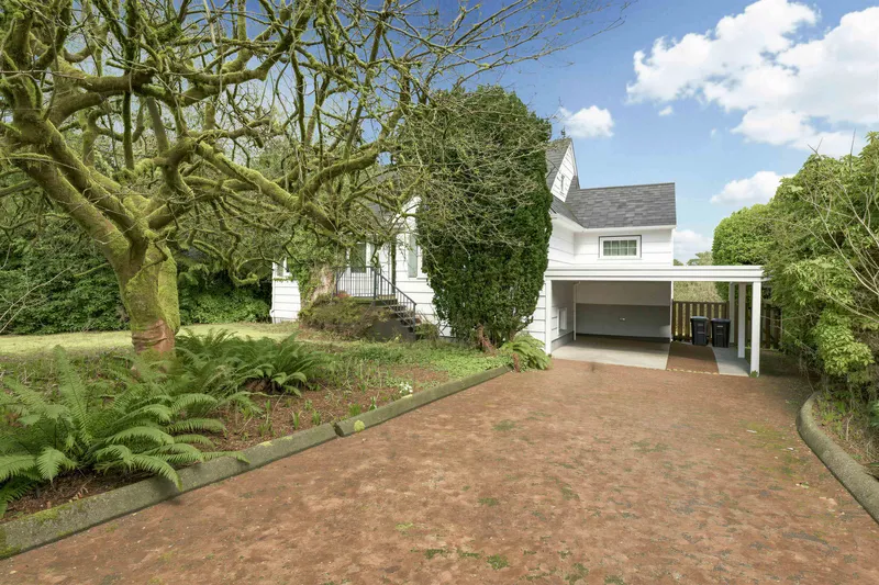 6809 ARBUTUS STREET - photo 4 of 9