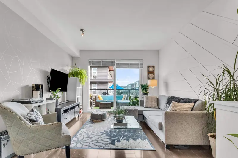 30 16223 23A AVENUE - photo 1 of 25