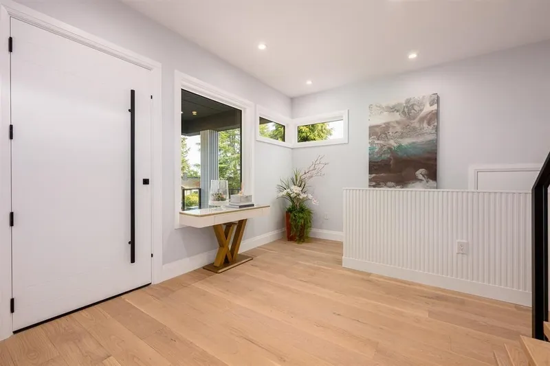 5318 4A AVENUE - photo 2 of 25