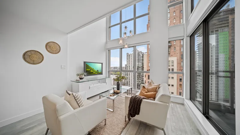 1802 1238 RICHARDS STREET - photo 4 of 25