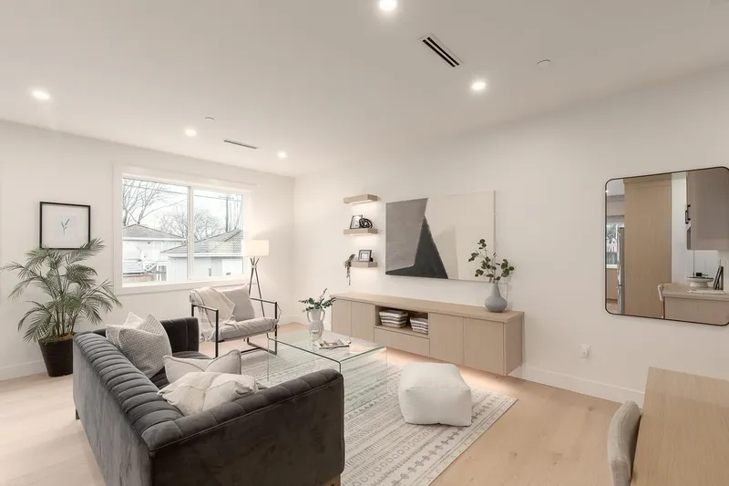 2 3506 E PENDER STREET - photo 4 of 21