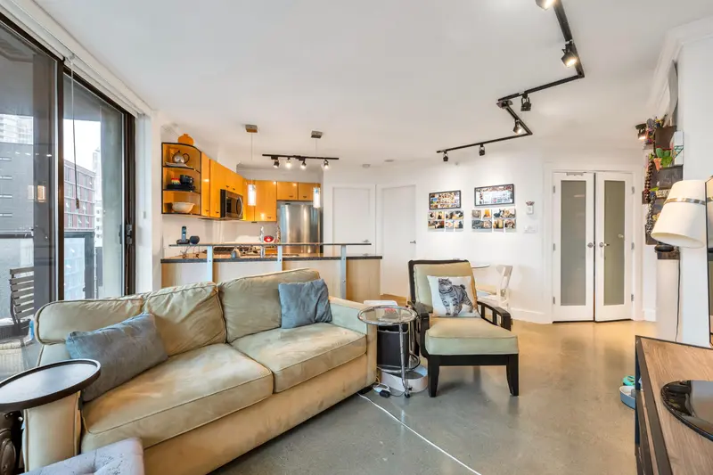 1007 501 PACIFIC STREET - photo 2 of 25