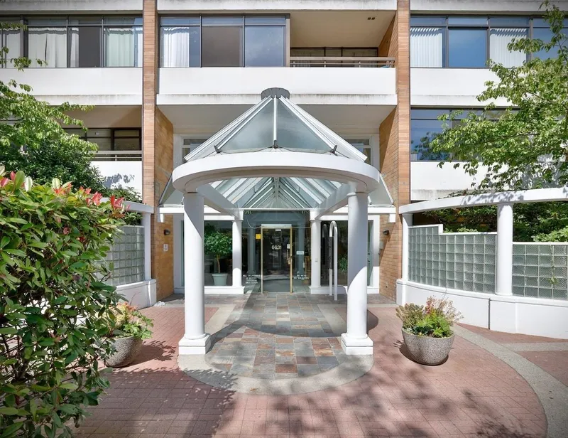 1609 6631 MINORU BOULEVARD - photo 2 of 15