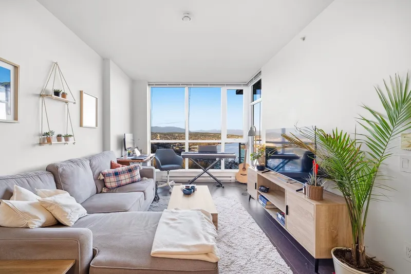 1901 271 FRANCIS WAY - photo 2 of 25