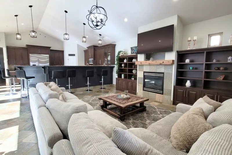 1247 STAYTE ROAD - photo 3 of 25