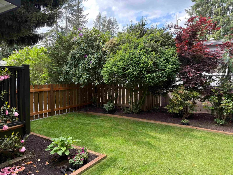 33 23325 CALVIN CRESCENT - photo 2 of 10