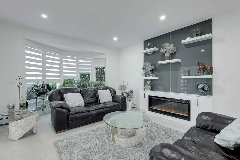 2220 WINDWOOD PLACE - photo 3 of 25