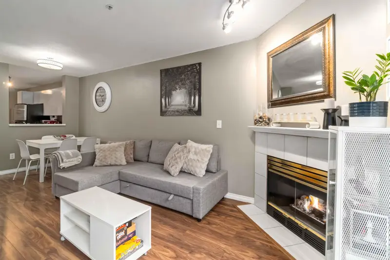 105 509 CARNARVON STREET - photo 1 of 25